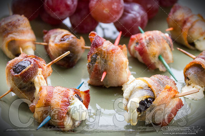 Cream Cheese Stuffed Prunes Wrapped in Bacon Cream Cheese Stuffed Prunes Wrapped in Bacon