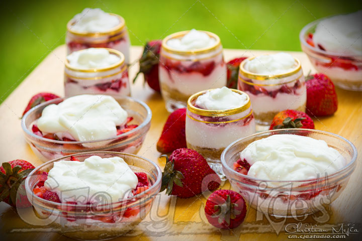 Cheesecake shots and personal serving Cheesecake shots and personal serving