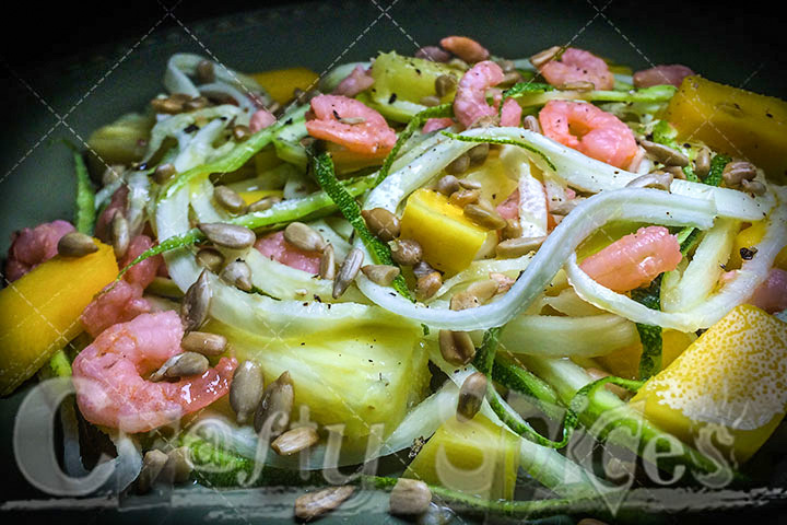 zucchini noodles with fruit and shrimps