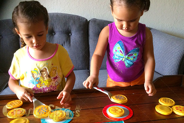 Kira and Kaylee playing the Pancakes Pile-up Game