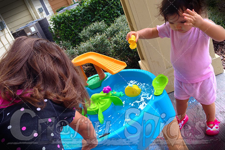 Step2 Duck Pond Water Table - Outside