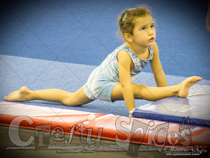 Kira doing an oversplit Kira doing an oversplit