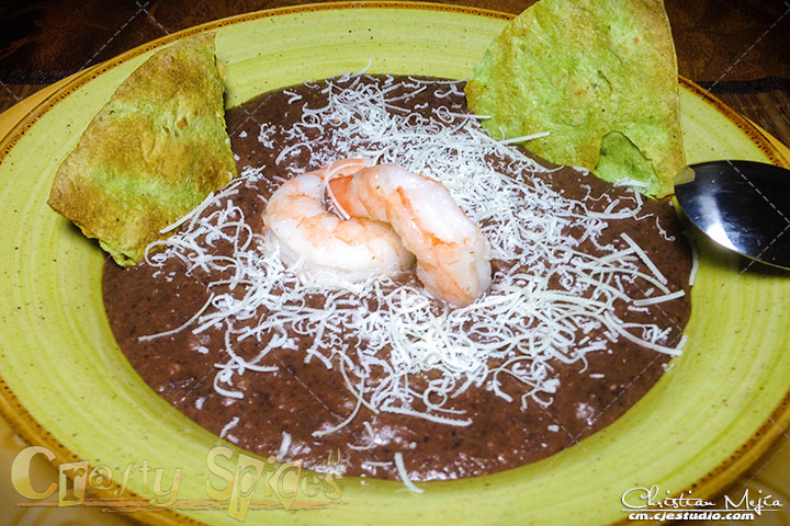 Cream of Black Beans with Shrimps