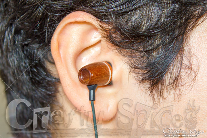 FSL Xylem Eco-Friendly Earbuds in use FSL Xylem Eco-Friendly Earbuds in use