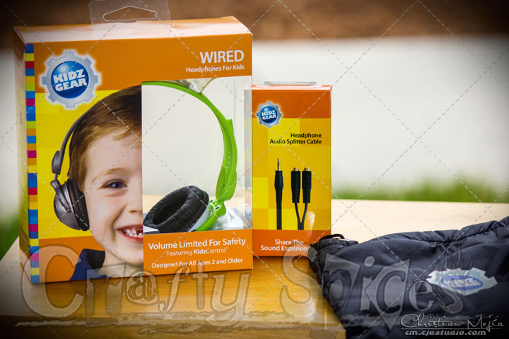 Kidz Gear Headphones, splitter cable and carry bag