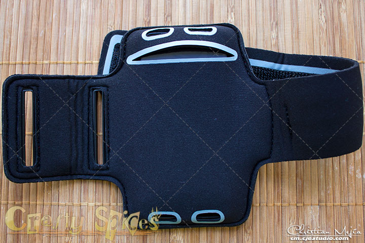 IPhone 5 Armband - back view - Pro Athlete Quality from MuvUSA