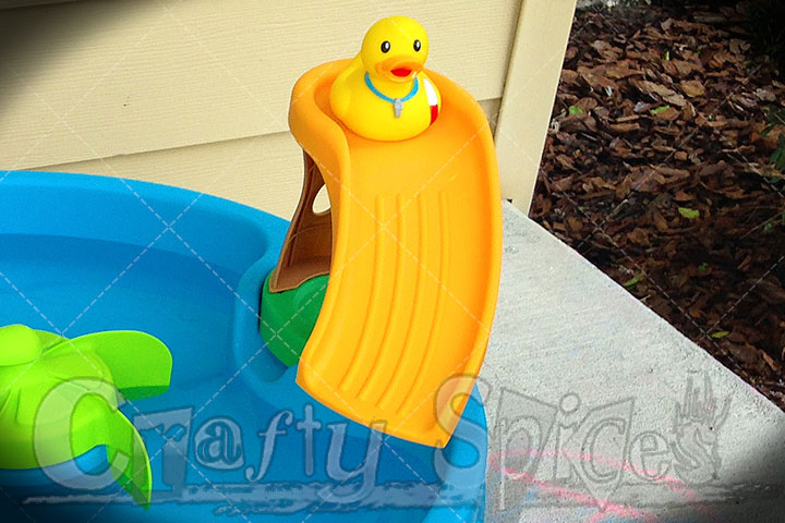 Step2 Duck Pond Water Table - A Duck on the Slide
